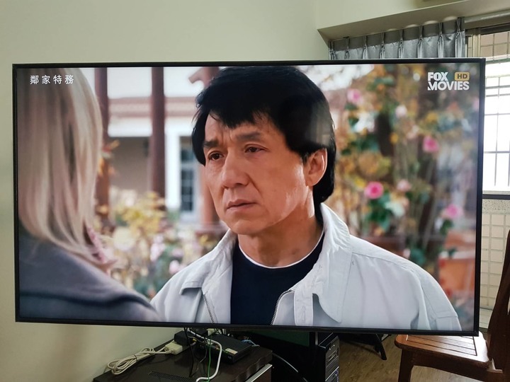 [開箱]三星UA55RU7400WXZW~從42吋躍升55吋的爽度~~