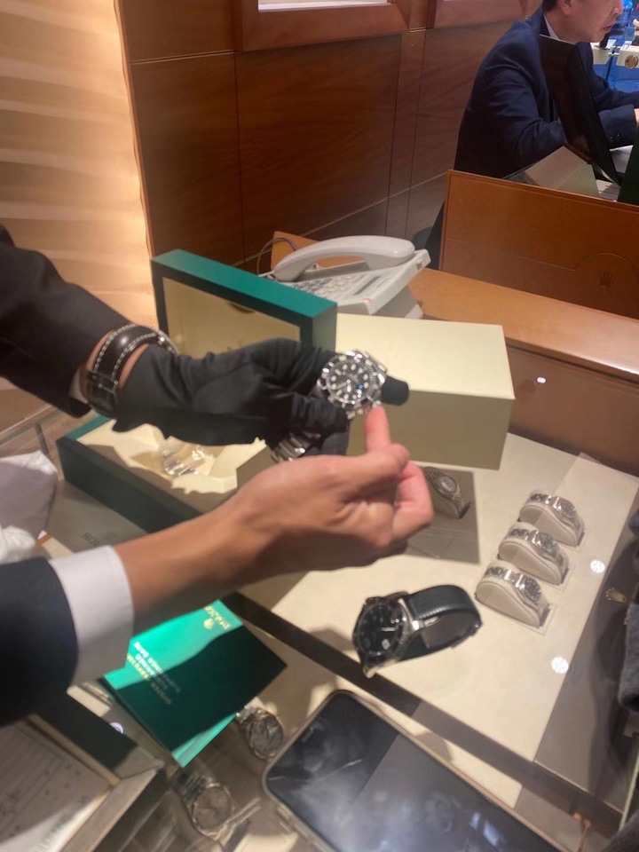 終於買到熱門的黑水鬼,昨天簡單的開箱了