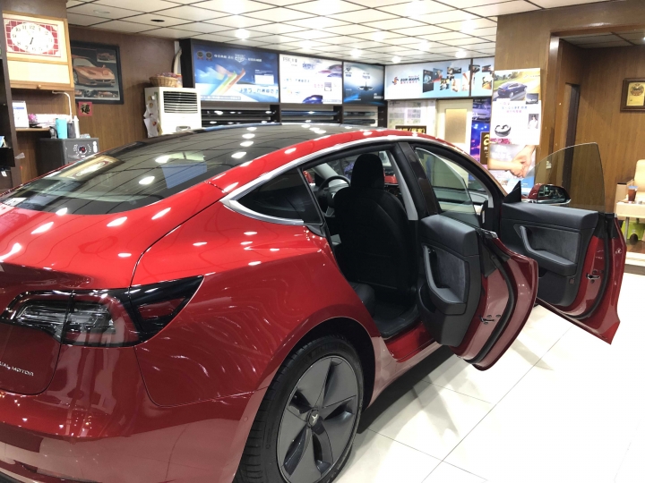 Model 3 隔熱紙分享