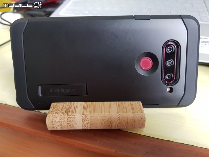 點我看大圖 LG V40七款手機殼分享