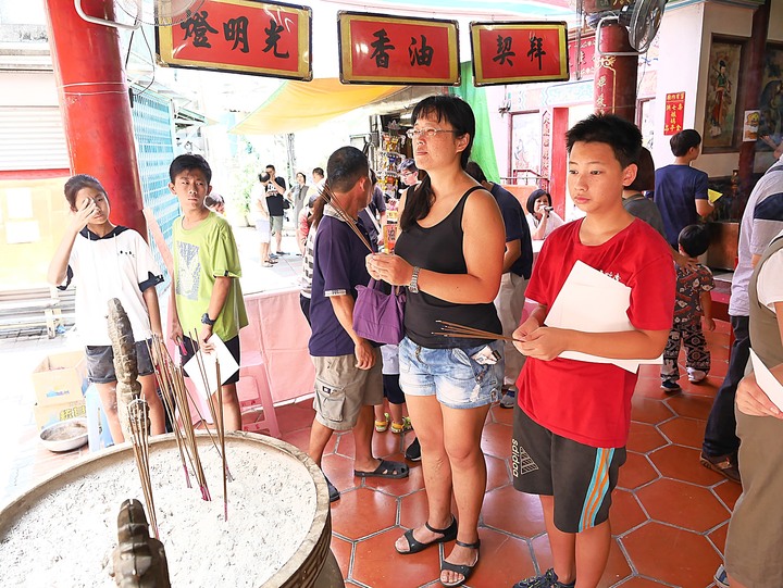 臺南市 中西區 臨水夫人媽廟與開隆宮「做十六歲」— 臺南人的成年禮