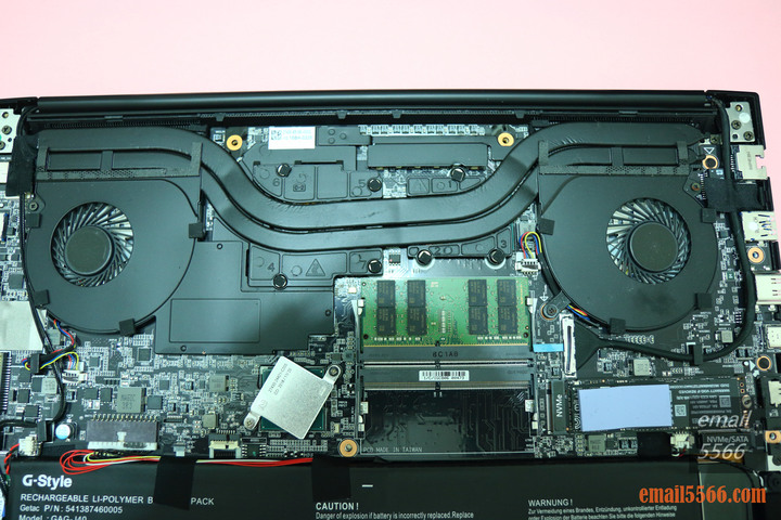 點我看大圖 GIGABYTE AERO 15 X9 AI智慧筆電x高效能電競商務
