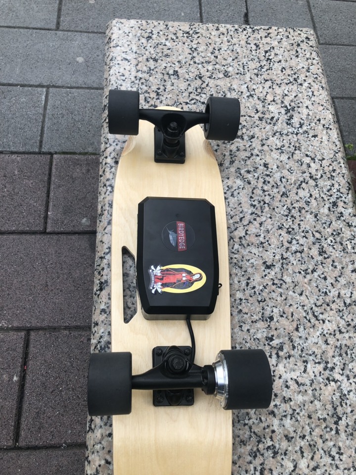 電動滑板首次上路