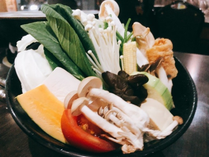 美食分享-肉老大涮涮鍋 肉份量多到吃到怕XD
