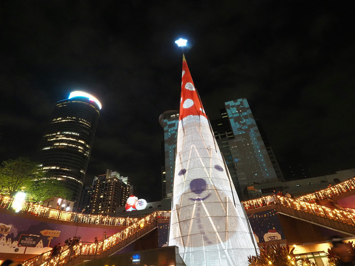 新北市 板橋 2019新北市歡樂耶誕城 — 新北市政府前的年度盛宴