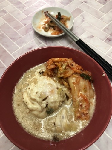 仿韓風味起司泡菜泡麵