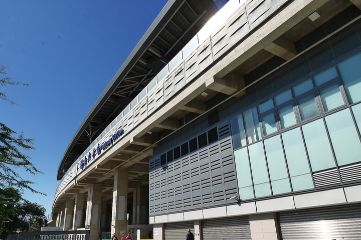 臺中市 中區 第二代與第三代臺中火車站 — 可能是全臺唯一、三代車站並存的交通樞紐