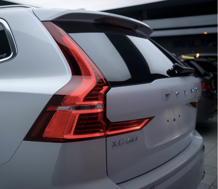 xc60 20年式報到