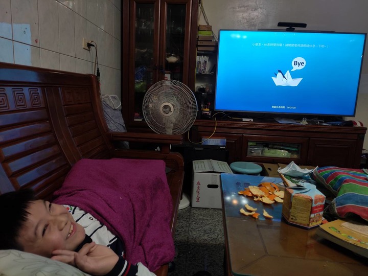 65吋電視推薦 BenQ F65-710簡單開箱和使用心得