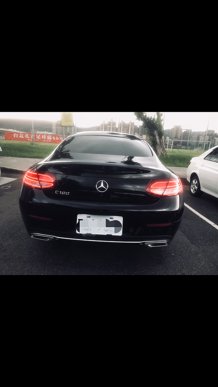 點我看大圖 C180 coupe 開箱