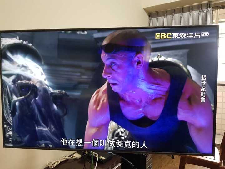 [開箱]三星UA55RU7400WXZW~從42吋躍升55吋的爽度~~