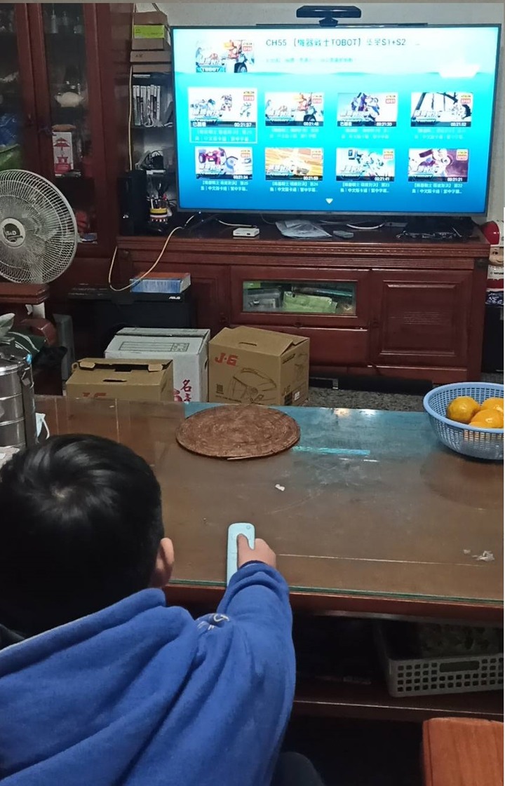 65吋電視推薦 BenQ F65-710簡單開箱和使用心得