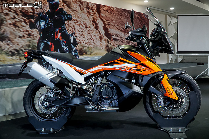 【採訪】橘色越野猛獸抵台！KTM 790 Adventure / R 台灣建議售價正式發表！
