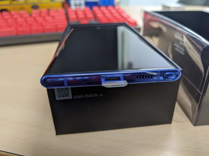 Note10+小開箱加小米立式無線充電測試
