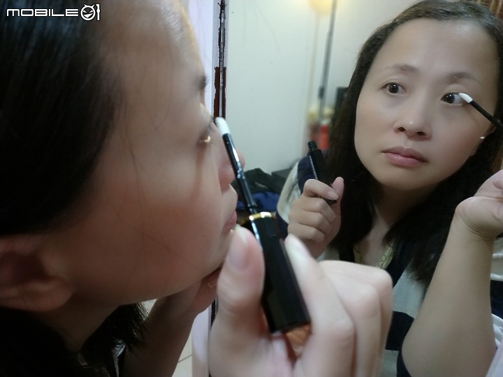 長睫毛養成日記   Revive Lash睫毛精華液滋養睫毛不費力