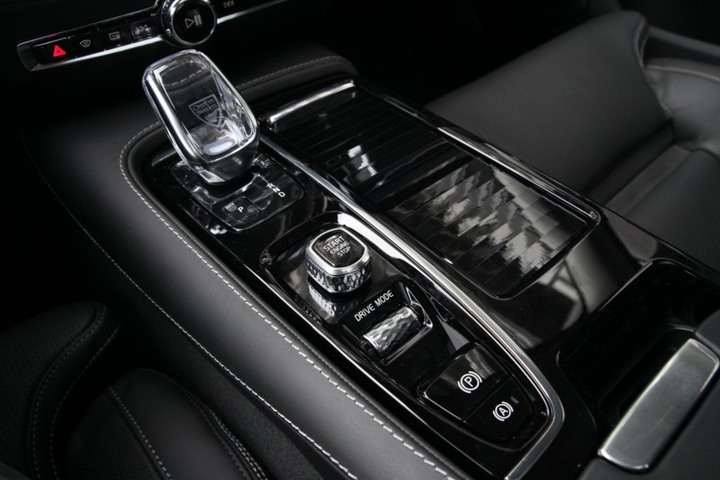 世代交替 S60 x New S60 T6 Inscription