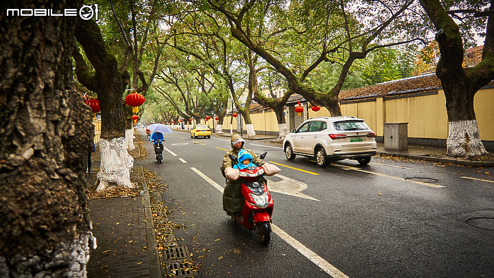 點我看大圖 秋醉金陵,再看南京