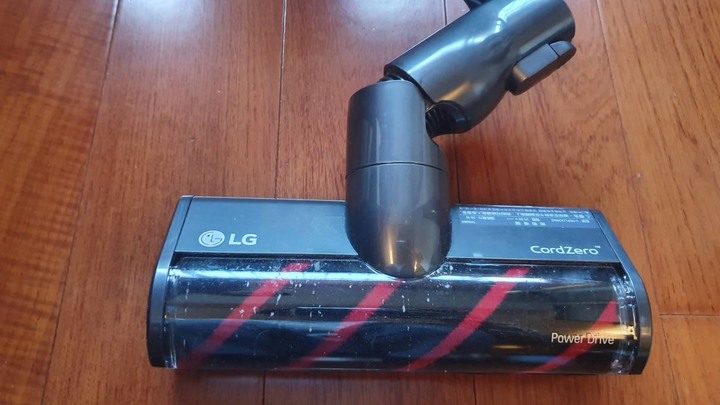 【LG CordZero™ A9+】 單身貴族們居家清潔好幫手-該是時候說再見!