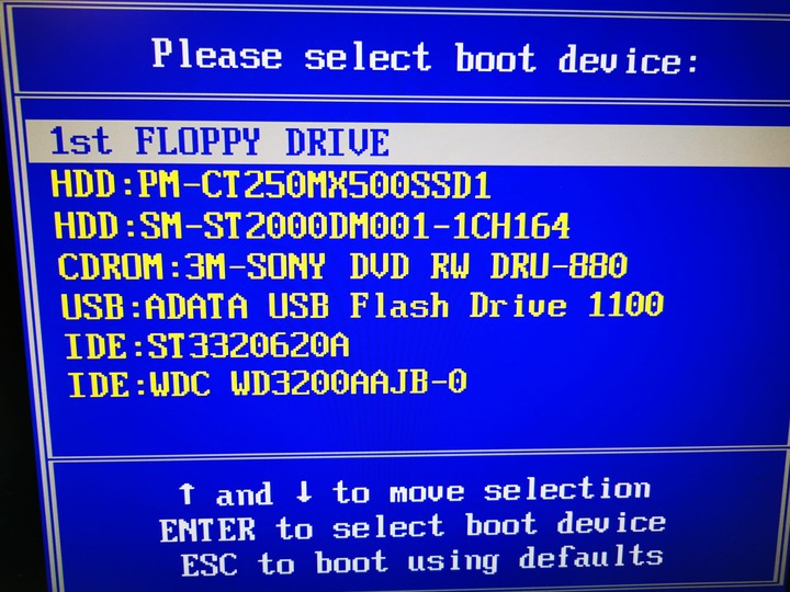IDE硬碟進了WIN10的1909不見了，求解