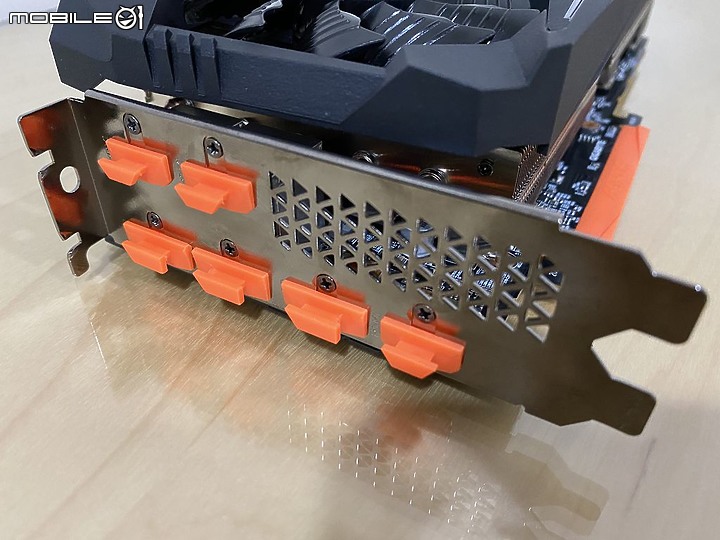[開箱] 抗衡老黃 AORUS 鷹神 A 卡新巔峰 Radeon RX 5700 XT 8GB