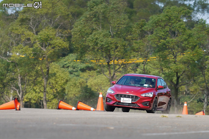 【多連桿Focus】Ford Focus ST-Line獨立懸吊激測!Lommel賽道特化版台北車展發表!