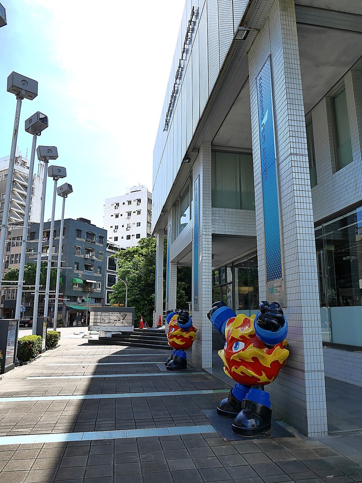 高雄市 鹽埕區 高雄市電影館 — 南臺灣藝術電影夢想生活的國度