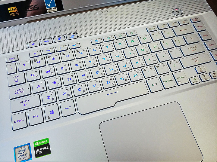 第一次分享：冰河藍的 ROG GU502GU