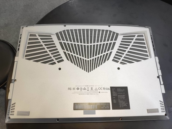 [分享]AERO 15 OLED白色款資訊月剁手體驗