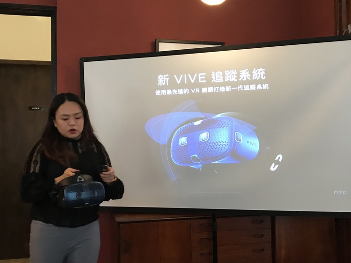 【體驗會分享~圖多~】HTC Vive Cosmos X Mobile01秘境旅行團 一秒帶你穿越到未來，輕鬆漫步至羅浮宮看蒙娜麗莎