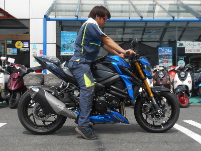 您的身高適合哪一台重機?日本商家熱心試給您參考!!