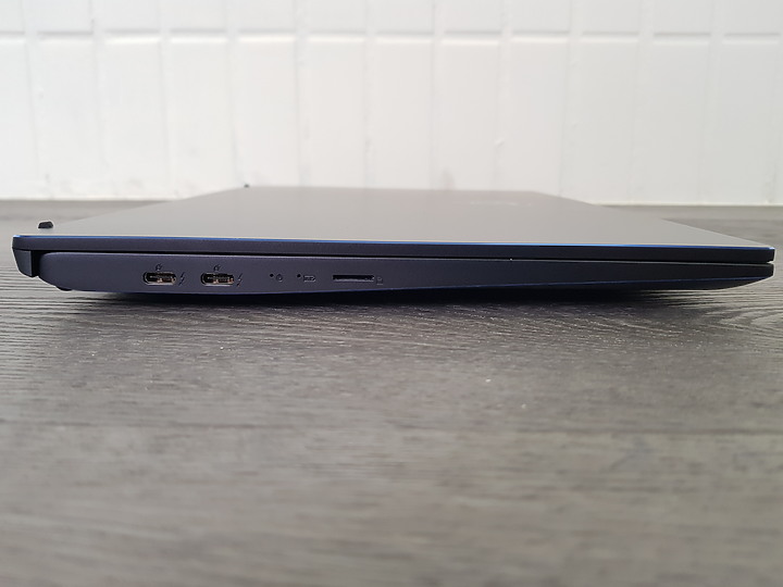 【小宅開箱】MSI Prestige 14 A10SC 評測 (Prestige Series) – 定義最快的14吋輕薄筆電