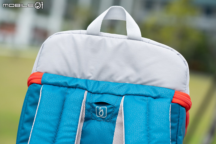 QUECHUA Hiking Backpack Cooler 20L 背包式保冷箱 外出走跳一把照