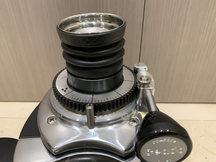 [開箱]Ceado E37SD 磨豆機及簡易殘粉測試