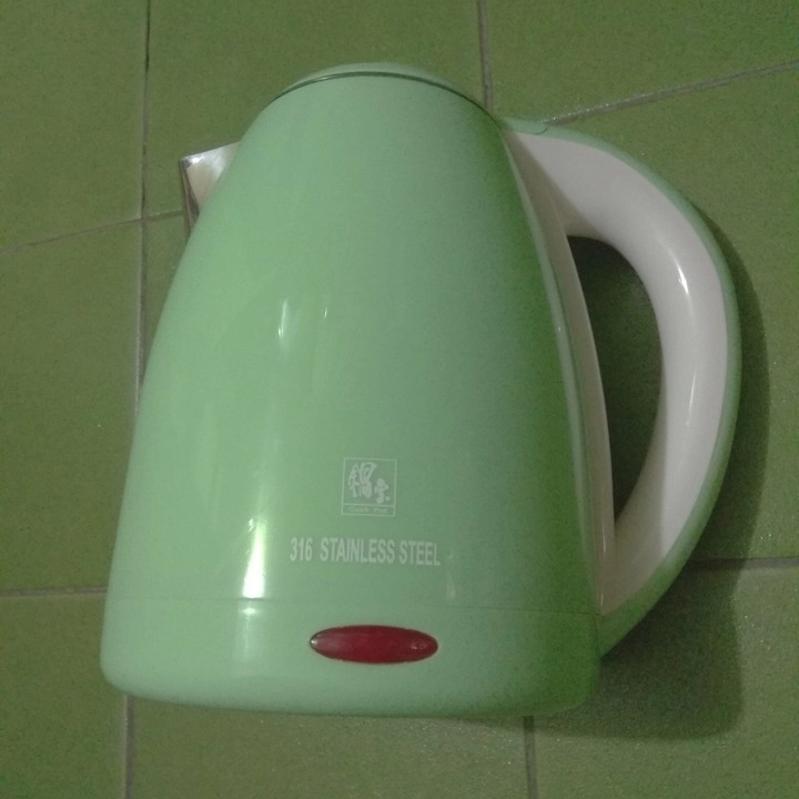 買了鍋寶316快煮壼 煮水有重重塑膠味 Mobile01