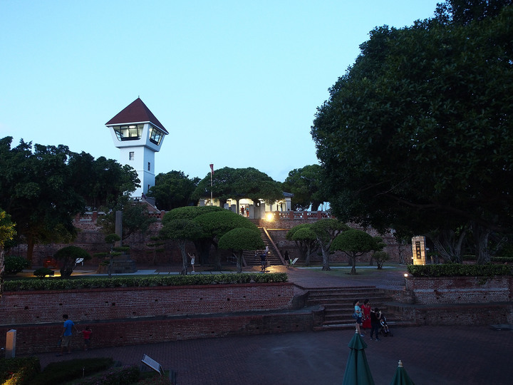 臺南市 安平區 熱蘭遮城｜安平古堡 — 夜訪全臺最早的要塞建築與西式城堡殘跡