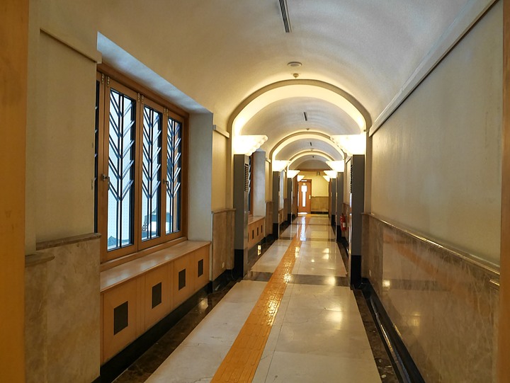 高雄市 鹽埕區 高雄市立歷史博物館 — 由官署變身為都市博物館的帝冠式建築