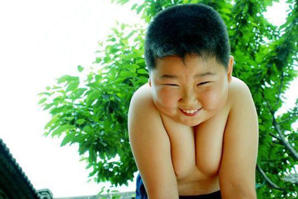 [模仿]有人說沒廢文.我就發個乳溝廢文.看看乳溝收收心