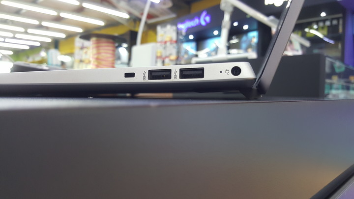 HP 筆電開箱文 Pavilion 15-cs0129TX