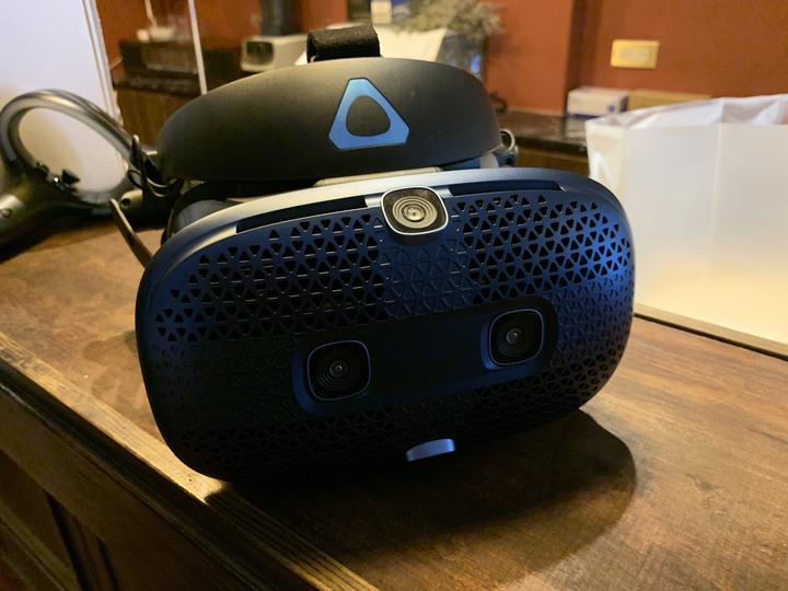 (體驗活動心得) HTC Vive Cosmos X Mobile01秘境旅行團 體驗更多元的世界