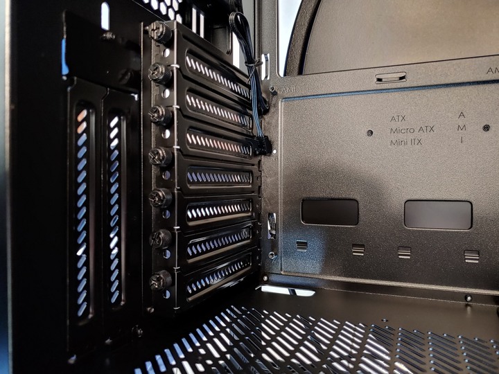 Fractal Design Vector RS開箱