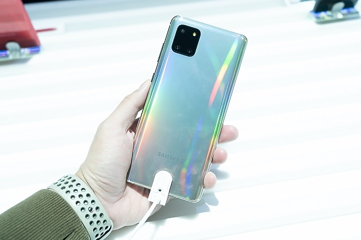 三星輕旗艦Galaxy Note10 Lite與S10 Lite動眼看 Note10 Lite台灣二月會上市