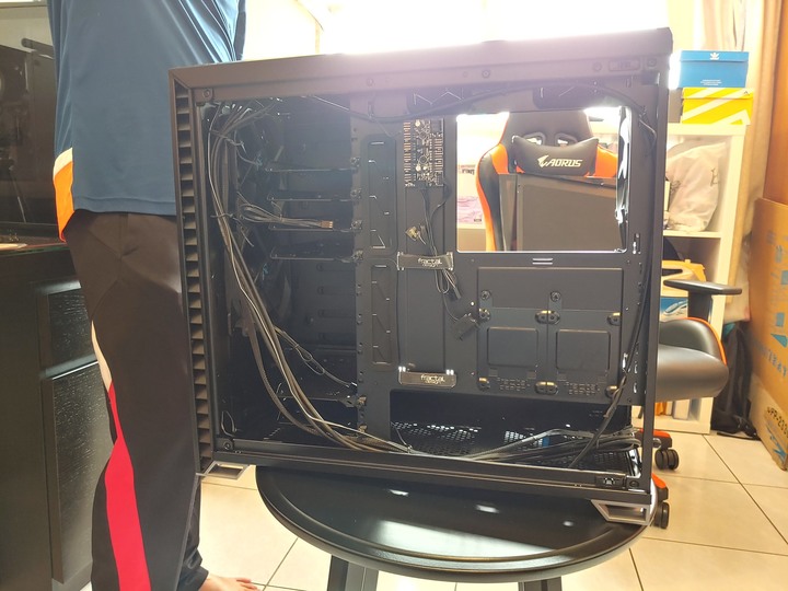 Fractal Design Vector RS開箱