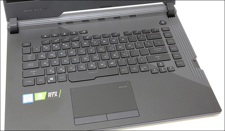 點我看大圖 ROG STRIX SCAR 3與2代比一比