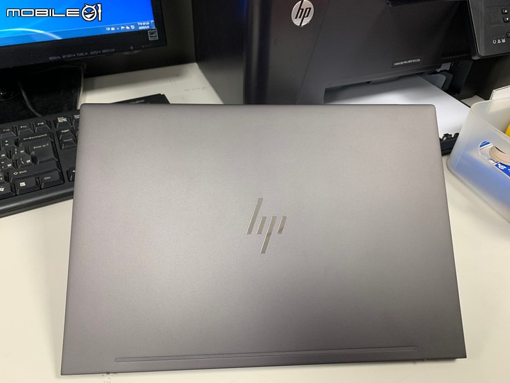 分享筆電 HP ENVY13 極羨13-aq1028TX   曜石黑+核桃木質紋 限定版