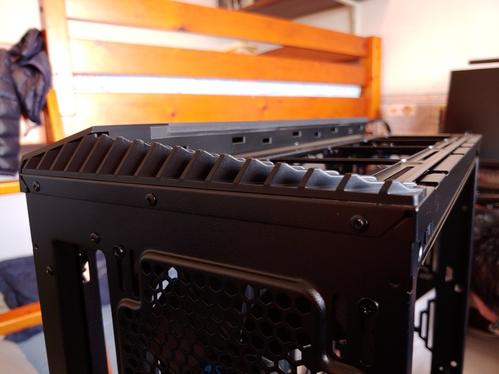Fractal Design Vector RS開箱