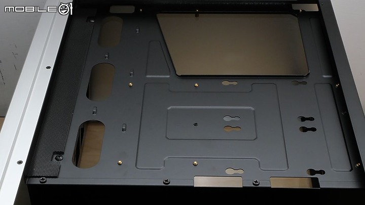 [開箱] 鋁鎂合金小型化 ATX 喬思伯 JONSBO C5