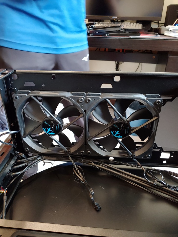 Fractal Design Vector RS開箱