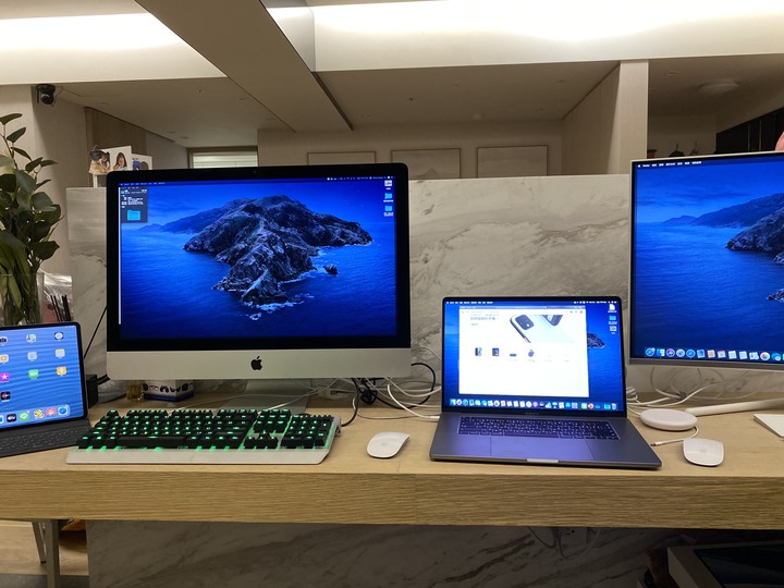 MacBook Pro 16 + 六螢幕