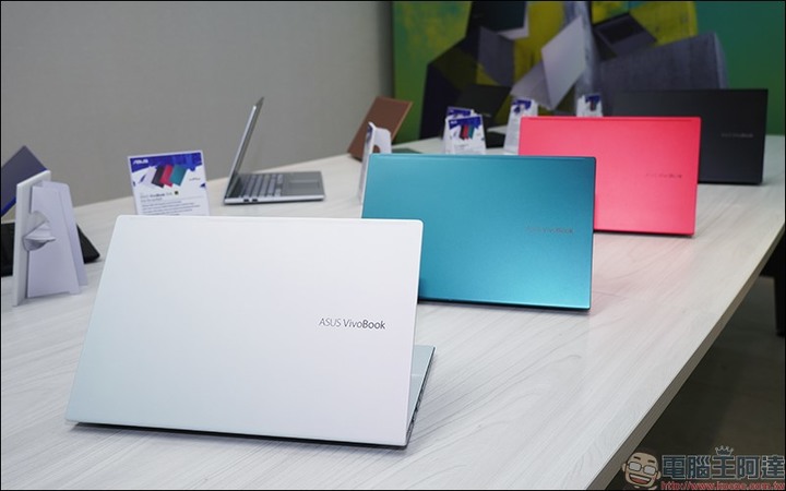 華碩 2020 全新 VivoBook 系列筆電搶先動眼看,多彩色機身搭配撞色 Enter 鍵!