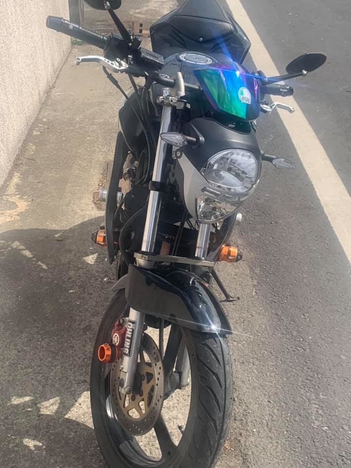 YAMAHA FZ1 改V250引擎